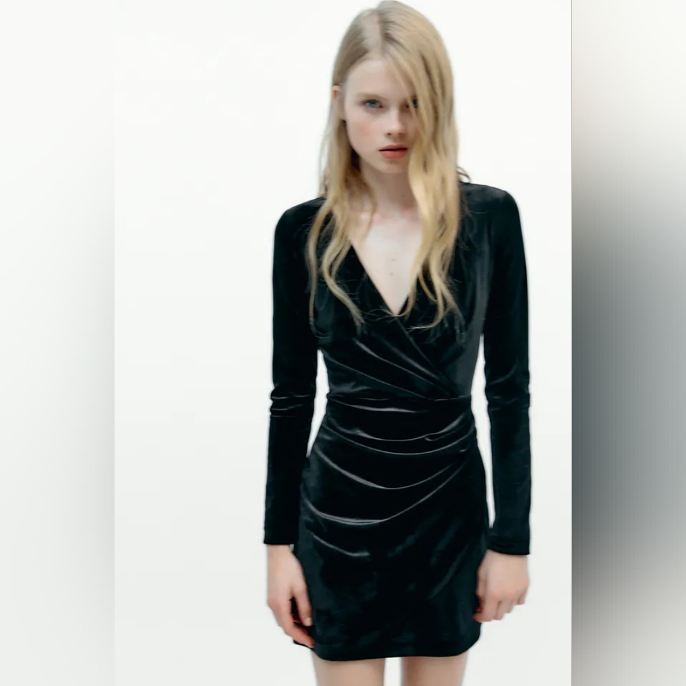 Zara Black velvet dress mini, ruched, S